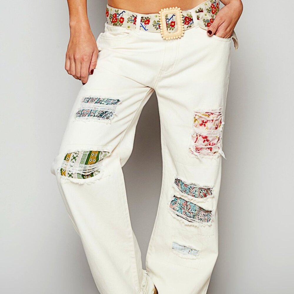 NWT POL Cream Wide-Leg Jeans with Floral Distressed Patchwork Size Large